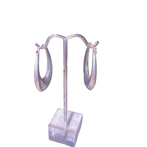 Sterling Silver Teardrop Hoop Earrings Vintage Polished Elegant Design Hinged - Picture 12 of 15